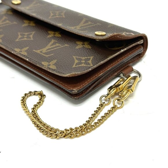 LOUIS VUITTON Portefeuille-Accordeon With Chain Long Wallet - Picture 3 of 14